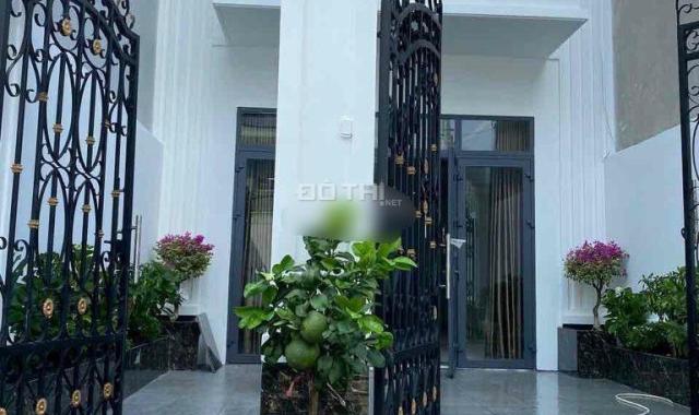 Bán nhà đẹp mới, Phước Long B, Quận 9, 100m2, 1 trệt 2 lầu, giá 8,5tỷ, đường rộng, khu an ninh.