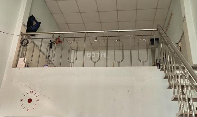 Cho thuê nhà nguyên căn - Đường phạm Hữu Lầu Q 7- Dt 4x12 - 2pn - Giá rẻ 5.5 triệu