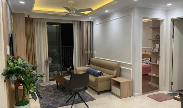 Cho thuê căn hộ 2PN tòa C6 Vinhomes D'Capitale Trần Duy Hưng full nội thất, giá chỉ 18tr