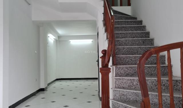 Bán nhà Tả Thanh Oai Thanh Trì 35m2 ô tô 7 chỗ qua cửa nhỉnh 2 tỷ
