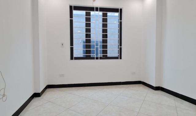 Bán nhà Tả Thanh Oai Thanh Trì 35m2 ô tô 7 chỗ qua cửa nhỉnh 2 tỷ