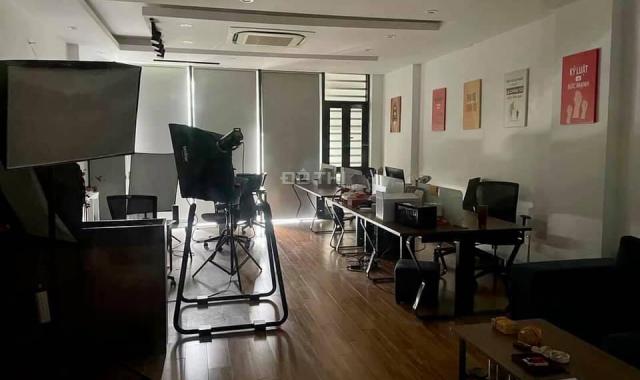 Bán nhà mặt phố Ô Chợ Dừa, Xã Đàn 60m2 MT 5,4m, 5 tầng thông sàn, thang máy, vỉa hè KD giá 34,5 tỷ