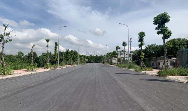 Bán gấp 526m đường 17m thông sang đấu giá Cự Khối, phân lô tách thửa tốt