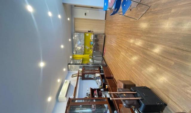 Bán nhà Kim Đồng lô góc ngõ to như phố 65m2 x 7 tầng thang máy 12 tỷ