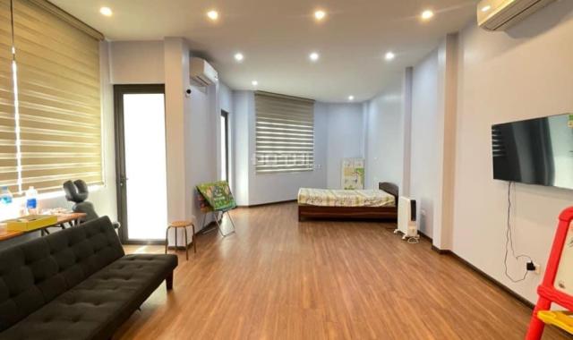 Bán nhà Kim Đồng lô góc ngõ to như phố 65m2 x 7 tầng thang máy 12 tỷ