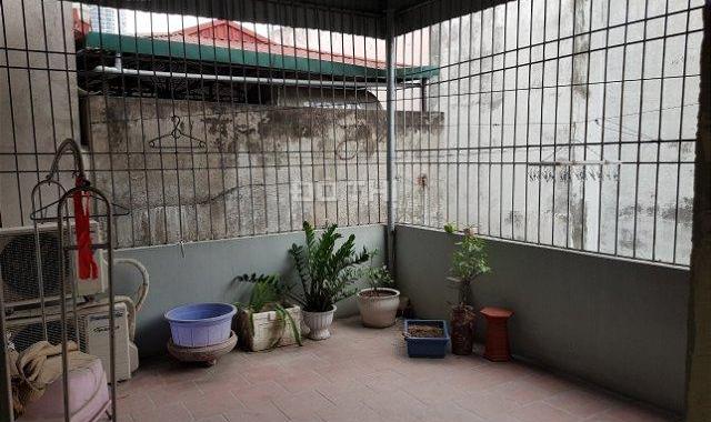 TT CẦU GIẤY - 50M Ô tô tránh - Nhà Đẹp Ngõ thông thoáng - Giá 5.3 tỉ