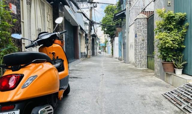 Bán Nhà Sát MT, Hẻm Ô tô Quận 4 - 65m2, 4 Tầng BTCT, Sân Thượng, Mới ở Ngay