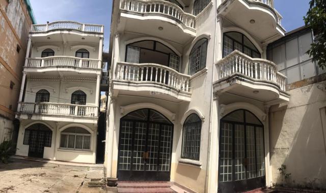 BIỆT THỰ NGAY VÒNG XOAY 3/2 vs CMT8, DTSD: 1,300 M2, 4 TẦNG, 25 PN, SÂN RỘNG, 250TR/T