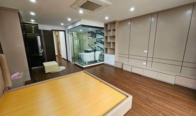 Hiếm có khó tìm, bán nhà phố Hồng Tiến; 60m2, 10tỷ
