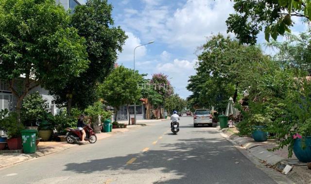 Chủ ngộp ngân hàng, bán nhà KDC Khang Điền, Quận 9, 131m2, 3 lầu, 16,5tỷ(thương lượng)