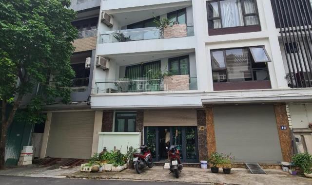 Chính chủ bán nhà 47m2 5T thang máy ngõ 158 võ chí công khu phân lô ôtô tránh kinh doanh vp