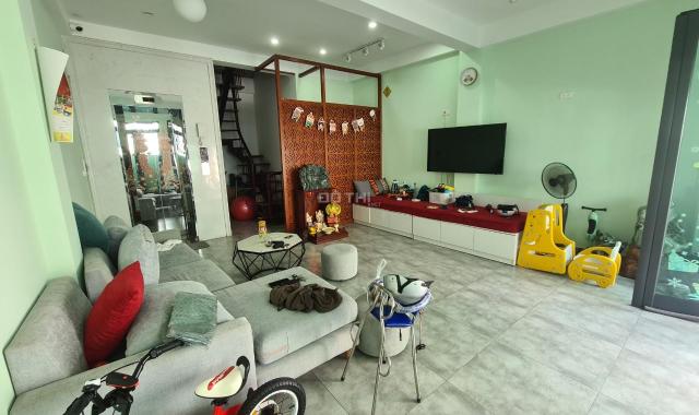 Chính chủ bán nhà 47m2 5T thang máy ngõ 158 võ chí công khu phân lô ôtô tránh kinh doanh vp
