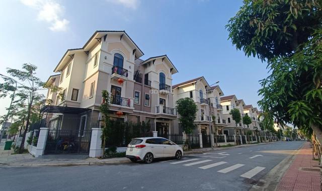 Bán gấp, bán nhanh nhà phố biệt thự gần sông sen tự nhiên kđt Vsip giá đáy.