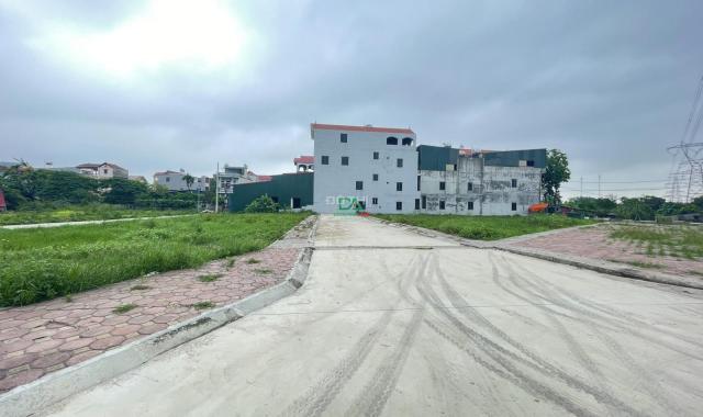 Bán đất đấu giá thôn Đình Tràng xã Dục Tú huyện Đông Anh mặt đường kinh doanh rộng 20m