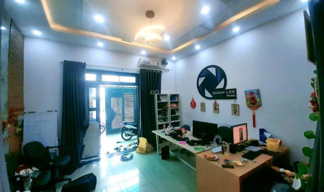 Nhà rộng hẻm xe hơi hơn 5m. Gần Giang Ghẹ Trường Chinh, 4.8 tỷ