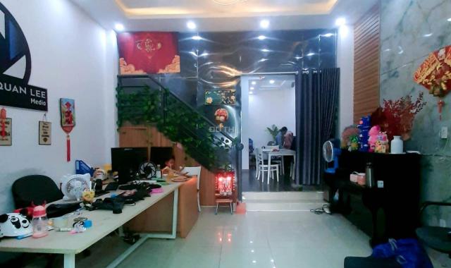 Nhà rộng hẻm xe hơi hơn 5m. Gần Giang Ghẹ Trường Chinh, 4.8 tỷ