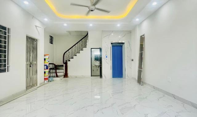 Bán Nhà Lương Đình Của- Quận Đống Đa. Thang Máy, Tặng Nội Thất. 45m x6 tầng. MT4,6m. 7 tỷ