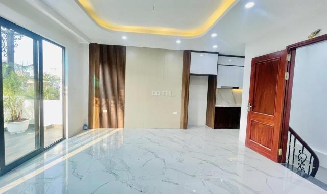 Bán Nhà Lương Đình Của- Quận Đống Đa. Thang Máy, Tặng Nội Thất. 45m x6 tầng. MT4,6m. 7 tỷ