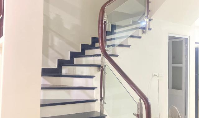 BÁN NHÀ 4.5 TẦNG KĐT AO CÁ,BÒ SÍNH. P.CAO THẮNG. DT:67.5M2,MT:4.5M.H:ĐN !!!