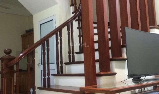 Nhà đẹp ở ngay - TT Cầu Giấy - Ngõ Thông Thoáng - Nội thất Xịn Sò - giá 6.65 Tỉ