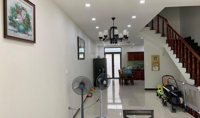 Cho thuê tầng trệt + tầng 1 nhà phố tại khu đô thị Vạn Phúc