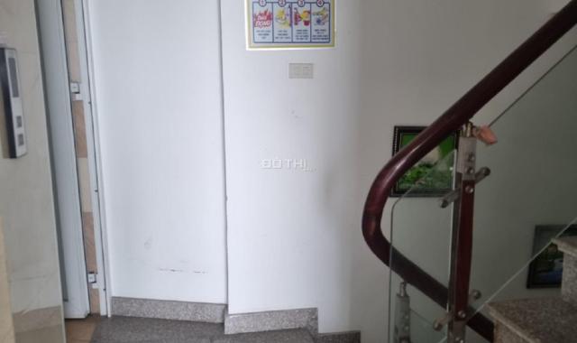 Cho thuê vp ở Bưởi 60m2 thônng sàn có điều hòa, gửi xe miễn phí
