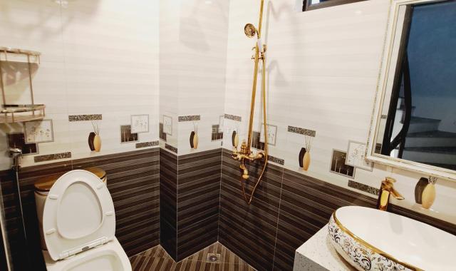 Bán Nhà Hồ Đắc Di- Quận Đống Đa. Lô góc, ở ngay. 38m x5 tầng. Mt4m. 4,x tỷ 