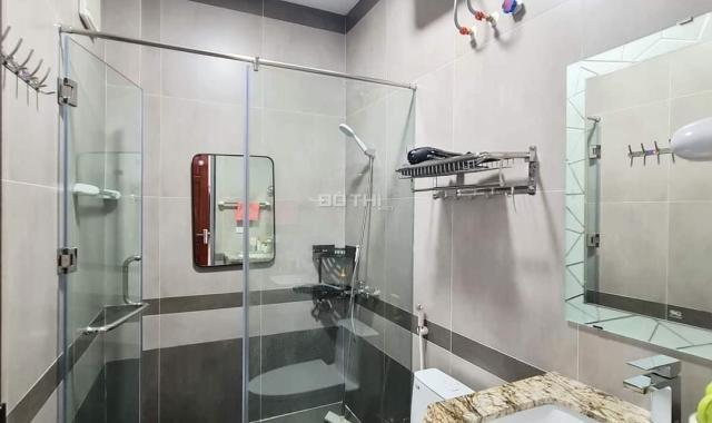 Cực hot bán nhà mặt phố Bạch Mai lô góc 52m2 thang máy chỉ 12 tỷ