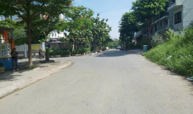 Bán đất mặt đường 63 KDC Phú Nhuận 10ha Q.2 gần chợ tân lập (165m2) nền j2 LH. 0918 481 296