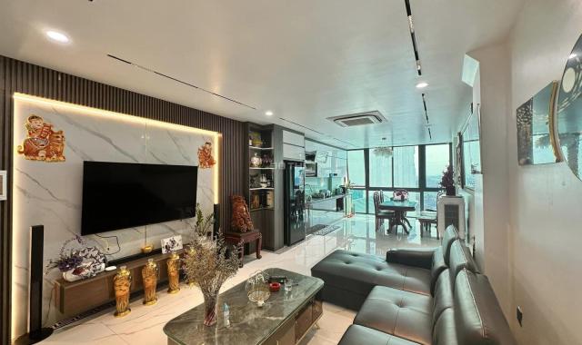 Bán trực tiếp nhà riêng tại phố Nguyễn Chí Thanh, Đống Đa. 55m2, 7 tầng, oto vào nhà.  giá 13,4 tỷ