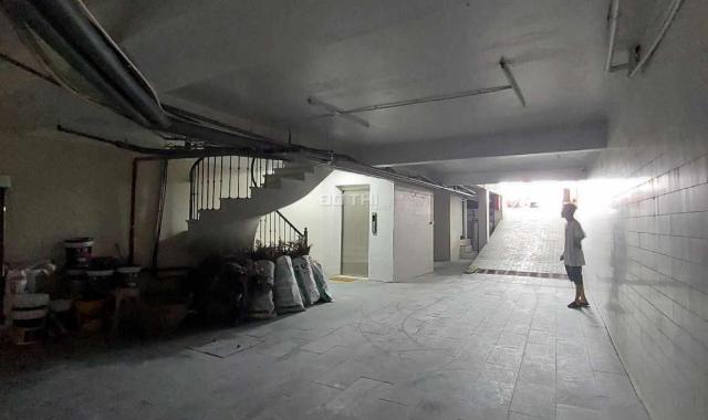 Mặt phố Vũ Miện, bán toà căn hộ 7 tầng 1 hầm, diện tích 140m2, mặt tiền 6.5mét, giá 115 tỷ