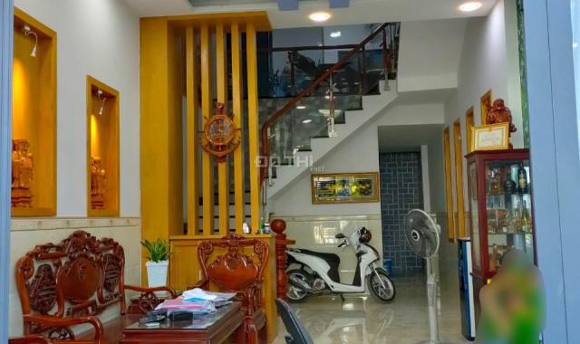 Bán nhà hẻm xe hơi Đỗ Xuân Hợp, Quận 9, nhà mới đẹp, 3 lầu, hướng Bắc giá 8.3tỷ