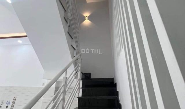 Nhà mới xây 3 tầng, ô tô đỗ cửa đường Nguyễn Sơn ND, 4.5 tỷ