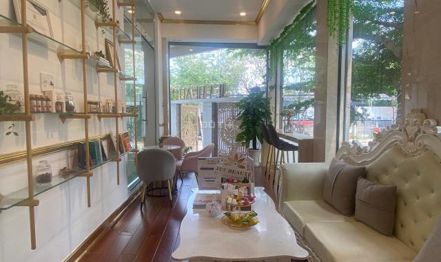 Bán nhà 2 mặt tiền kinh doanh gần KDC Savico, Thủ Đức, 3 lầu đang kinh doanh Spa, giá 15tỷ