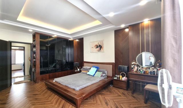 Phân Lô Lô Góc Phùng Hưng Hà Đông Ô Tô đỗ 42m2, 5T MT 6m Nhà đẹp Gần Mặt Phố 5.9 Tỷ