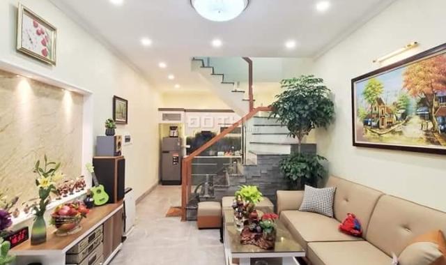 Bán nhà ngõ 34 phố âu cơ nhà đẹp miễn chê vào là mê