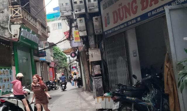 Gia đình cần bán nhà mặt ngõ 171 Nguyễn Ngọc Vũ dt 60 m2 x 4 t đẹp giá 13,5 tỷ