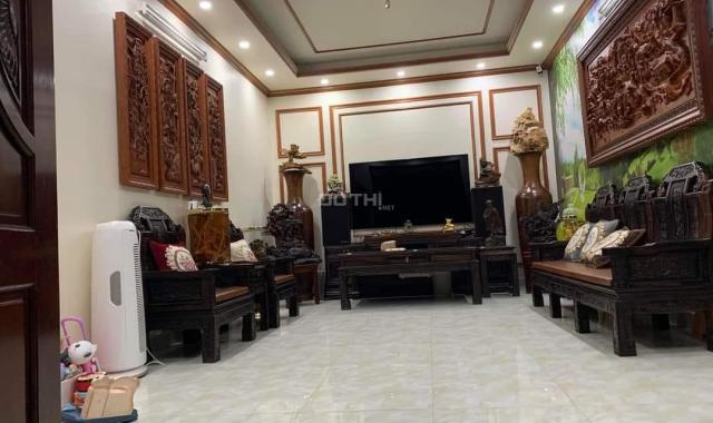 NHÀ CỰC ĐẸP TRẦN PHÚ GARA CHO 4 Ô TÔ 2 THOÁNG - SỔ ĐẸP - GIÁ CỰC SỐC