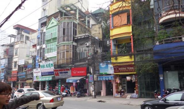 Nhà mặt phố Thái Thịnh, gần ngã 4 đông đúc, tiện kinh doanh, cho thuê đặt quảng cáo