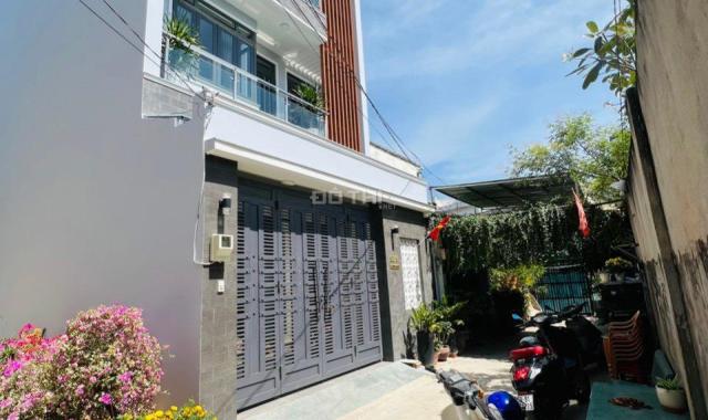 Bán nhà riêng tại Đường Lê Văn Thịnh, Phường Cát Lái, Quận 2,diện tích  189.6m2 giá 13 tỷ