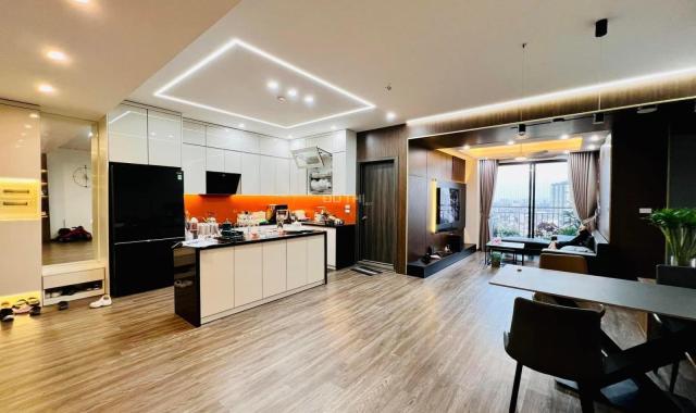 Bán căn hộ chung cư tại Dự án Golden Palace, Nam Từ Liêm, Hà Nội diện tích 161m2,lô góc.