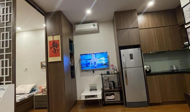 Cần bán gấp căn chung cư 299 Cầu Giấy 50m2, 2PN, nhỉnh 2 tỷ