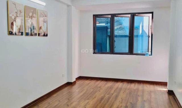 Bán nhà Hoàng Hoa Thám, Bưởi, Tây Hồ 30m2 xây 5 tầng, ngõ rộng, gần phố giá 3.85 tỷ