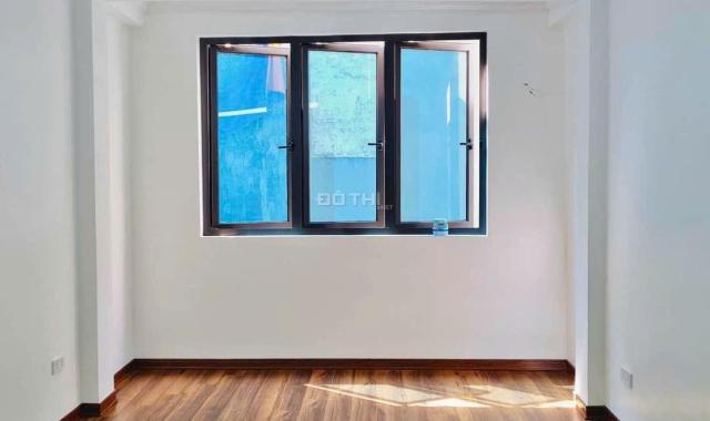 Bán nhà Hoàng Hoa Thám, Bưởi, Tây Hồ 30m2 xây 5 tầng, ngõ rộng, gần phố giá 3.85 tỷ