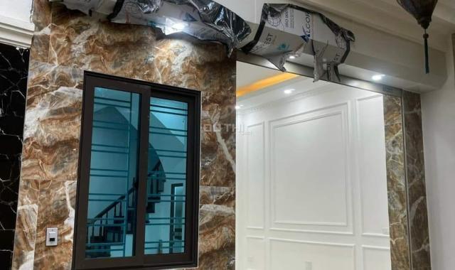 Trung Tâm CG - Nhà Đẹp ở ngay - GẦN PHỐ - 50M ÔTÔ - BA GÁC TRÁNH - DÂN TRÍ CAO - Giá 5.5 TỶ