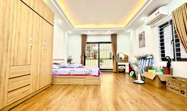 Cầnbán Nhà  riêng Quận Đống Đa. Nhà mới ,ở ngay, 36m x5 tầng. MT3,6m. 4,x tỷ
