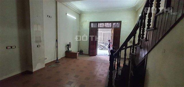 Cần bán nhà Mạc Thái Tổ, Cầu Giấy, 40m2 x 4 tầng, gần phố, kinh doanh, ô tô, giá 9 tỷ.