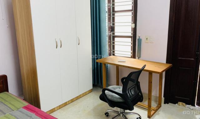 Bán nhà đường Lạc Long Quân, Tây Hồ 45m2 xây 5 tầng cực đẹp, gần phố giá 5.5 tỷ