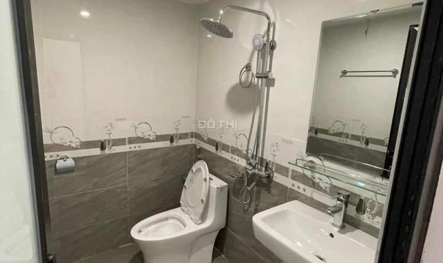 Bán nhà lô góc 5 tầng Vĩnh Quỳnh, Thanh Trì GARA Ô TÔ để vừa 2 xe cực đẹp.