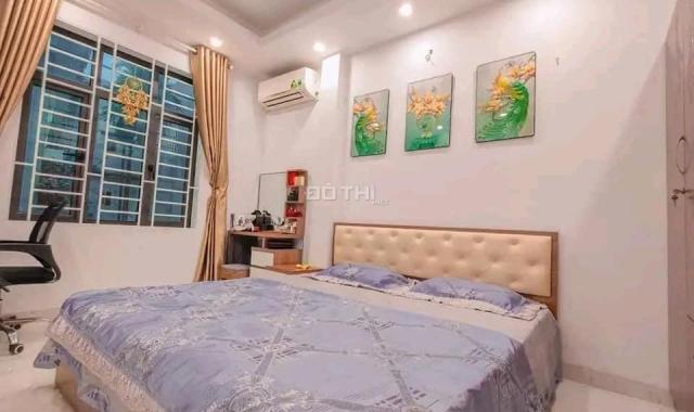 Chính chủ nhờ bán nhà Cầu Bươu Thanh Trì ô tô tránh gần 35m2 5 tầng 3 tỷ